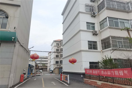 三里坪三里坪安置房2期3室2厅2卫东北